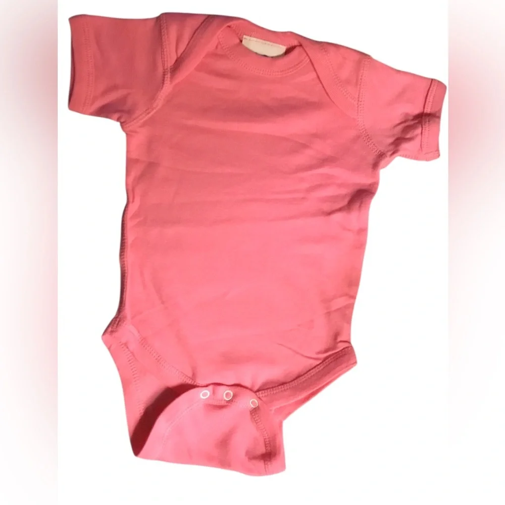 Baby Short-Sleeve One-Piece Bodysuit in Bright Pink. Size 6 months. NEW!